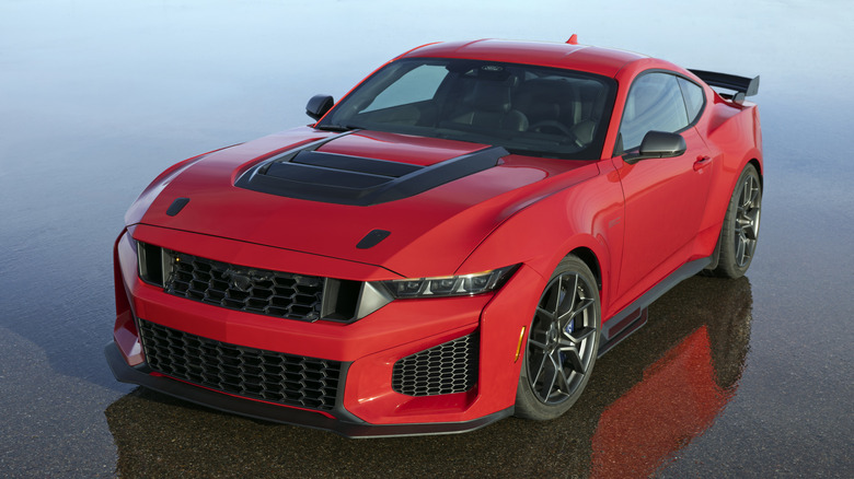 2026 Ford Mustang Dark Horse SC front view