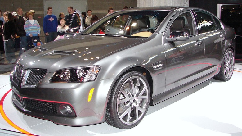 Pontiac G8 car