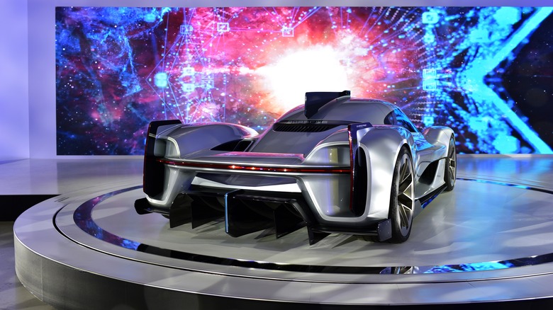 Porsche 919 Street back side