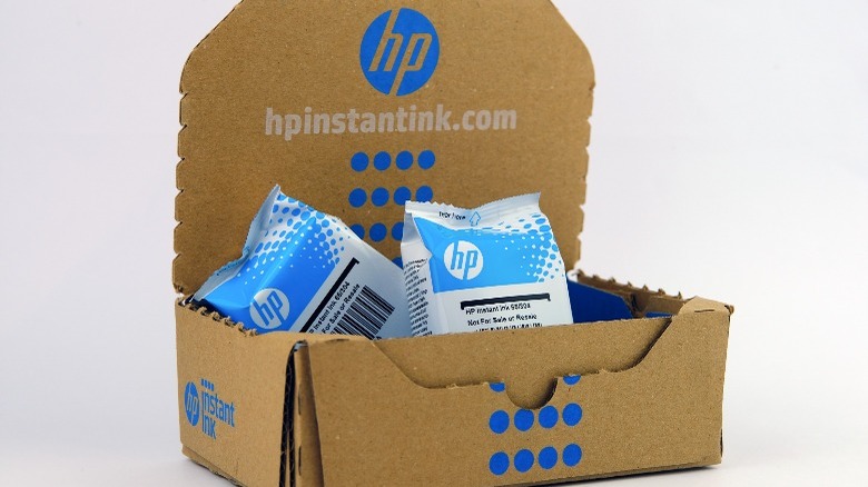 hand filling printer ink