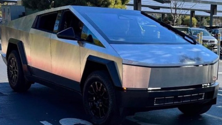 tesla cybertruck new model changes side mirror bumper windshield wiper