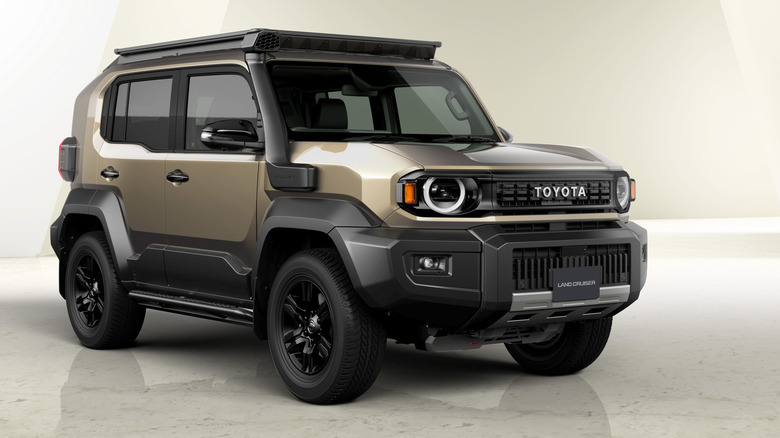 Toyota Land Cruiser FJ front 3/4 view view, gold exterior, optional snorkel and circular headlights