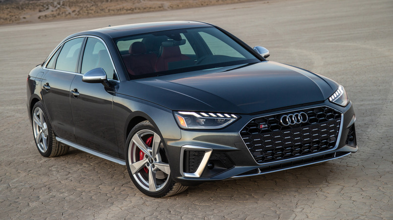 Audi S4 in the desert