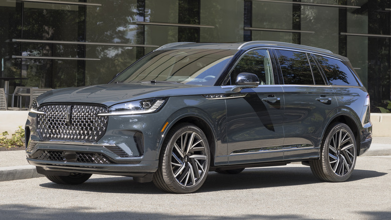 Lincoln Aviator near office building