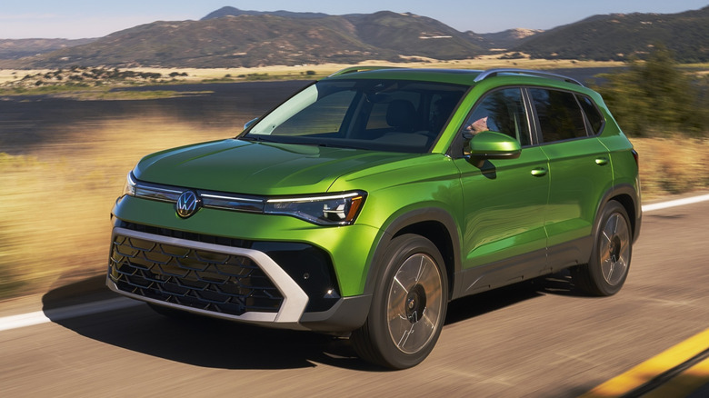 VW Taos in Bright Moss Green Metallic paint