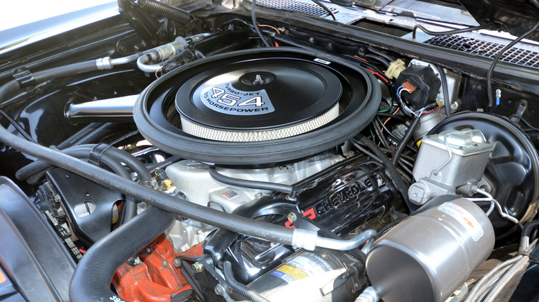 Chevy 454 engine in muscle car