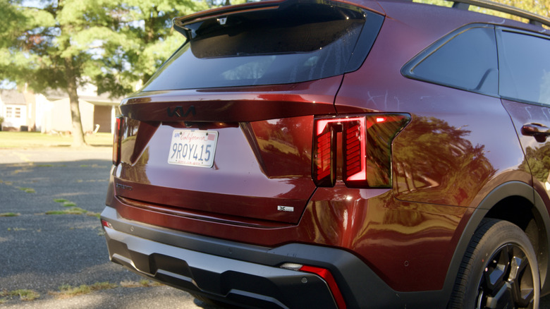 2025 Kia Sorento rear hatch