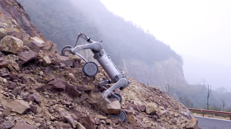 Unitree B2-W going down side of mountain