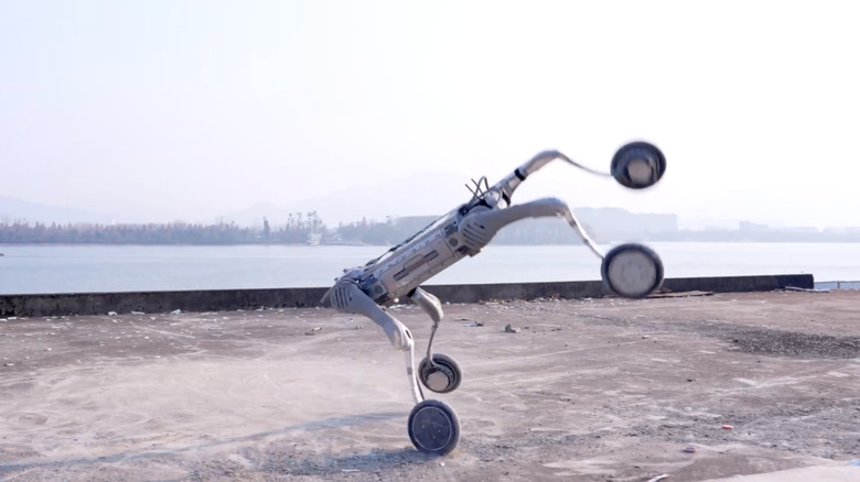 Unitree B2-W doing parkour