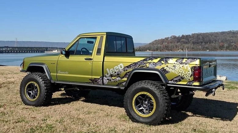 HEMI V8 powered Jeep Comanche