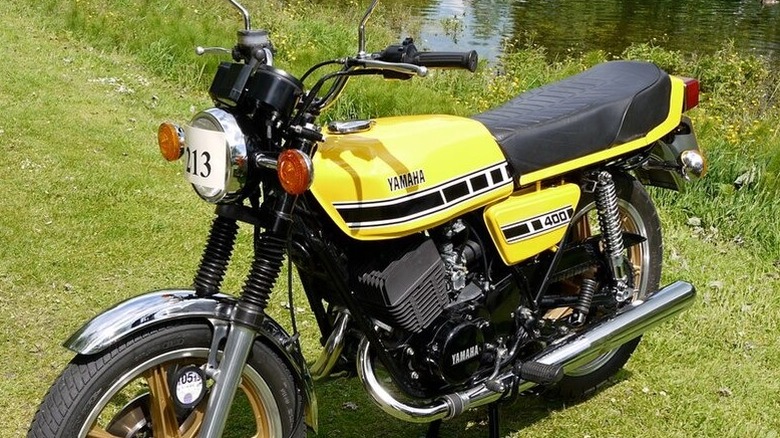 A Yellow And Black 1978 Yamaha RD400