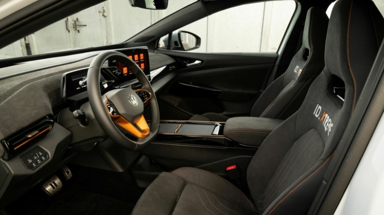 VW ID.XTREME interior