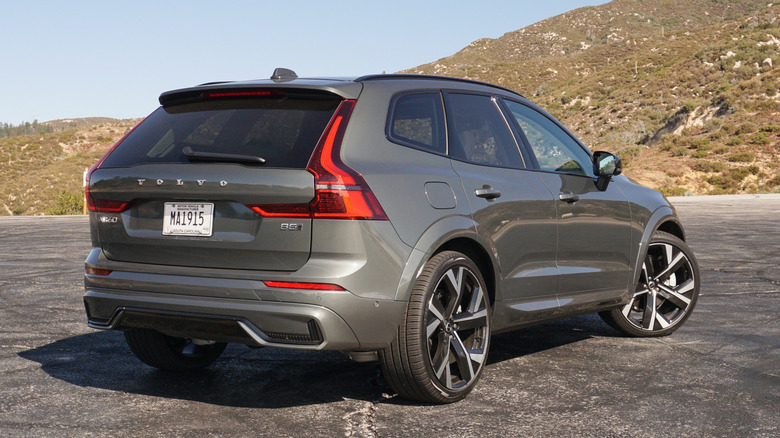 2026 Volvo XC60 B5 rear 3/4
