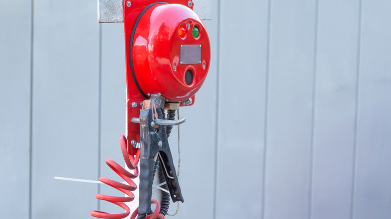 Grounding device for a parked tanker truck