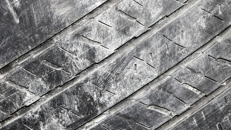 Rubber bloom on surface of car tire