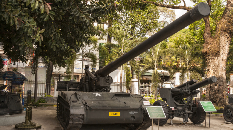 Self propelled gun on display
