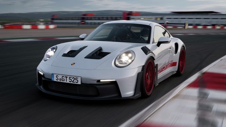 White Porsche 911 GT3 on track