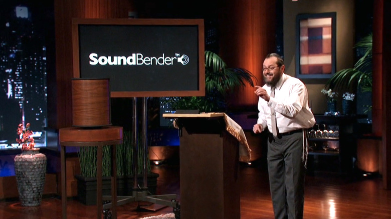 SounBender inventor pitching product on Shark Tank