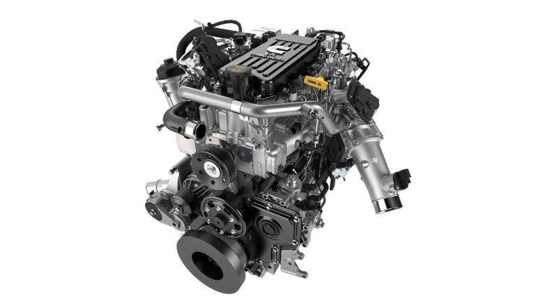 Cummins 6.7L turbodiesel with CCV filter