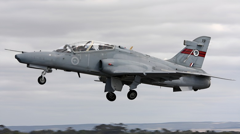 British Aerospace Hawk Mk.127 Lead-In Fighter taking off