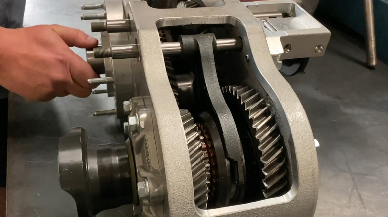 Atlas gear-driven transfer case