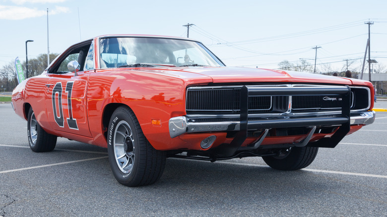 Replica General Lee Dodge Charger from 