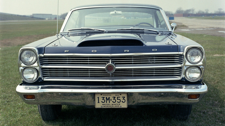 Ford Fairlane 427 front end