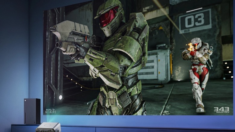 Hisense C2 Ultra and Xbox Series X playing Halo Infinite