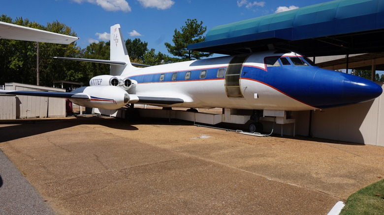 Lockheed JetStar on display