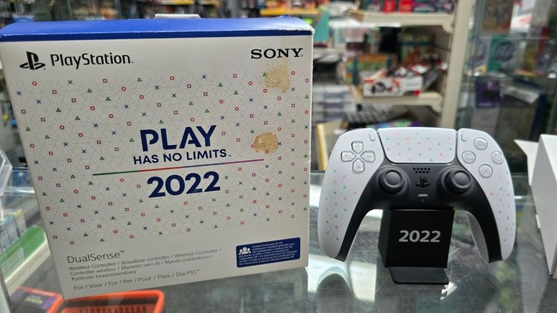 play has no limits 2022 ps5 controller and box