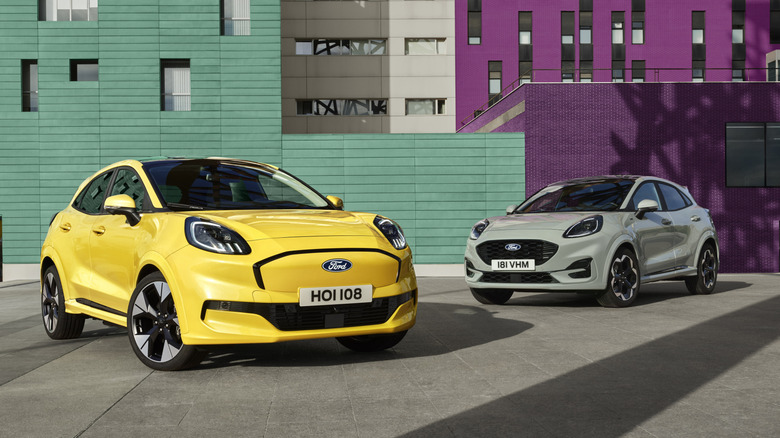 Ford Puma and Ford Puma Gen-E parked.