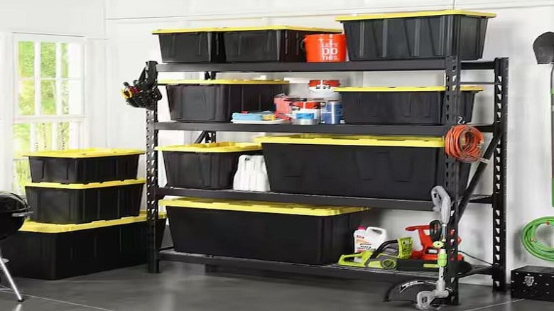 Different sized of HDX storage boxes