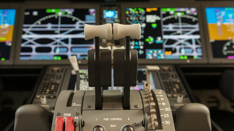 Flight deck of a Boeing 787 Dreamliner
