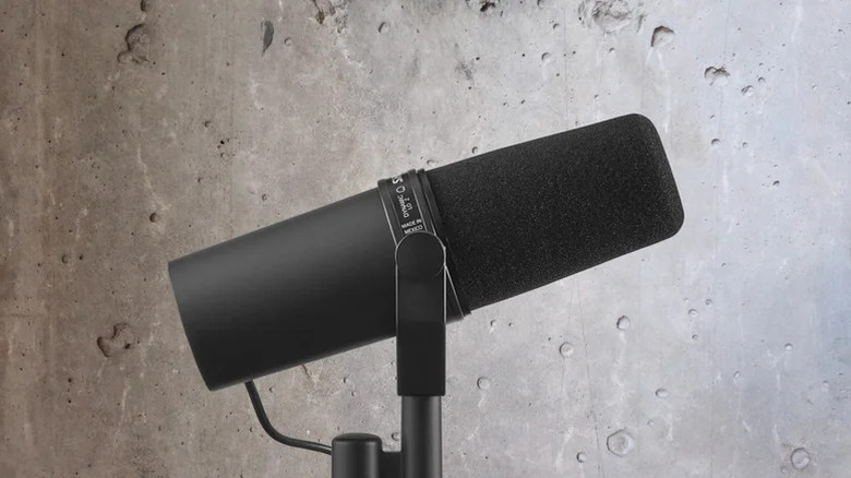 Shure SM7B microphone