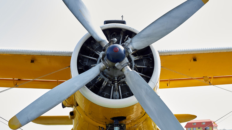 An airplane propeller close-up.