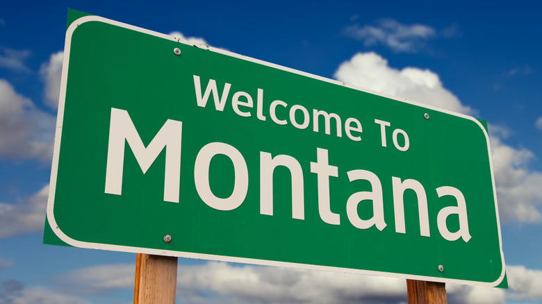 Sign welcoming drivers to the state of Montana