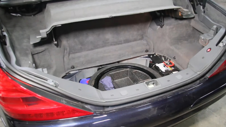 Battery in the trunk of a Mercedes SL500