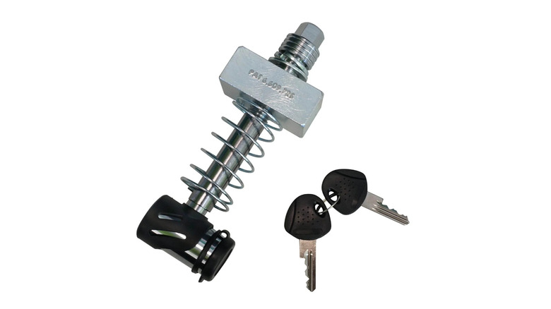 Silent anti-rattle hitch pin