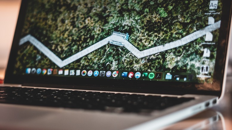 MacBook desktop screen
