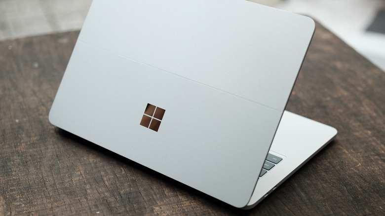 Surface laptop Microsoft logo