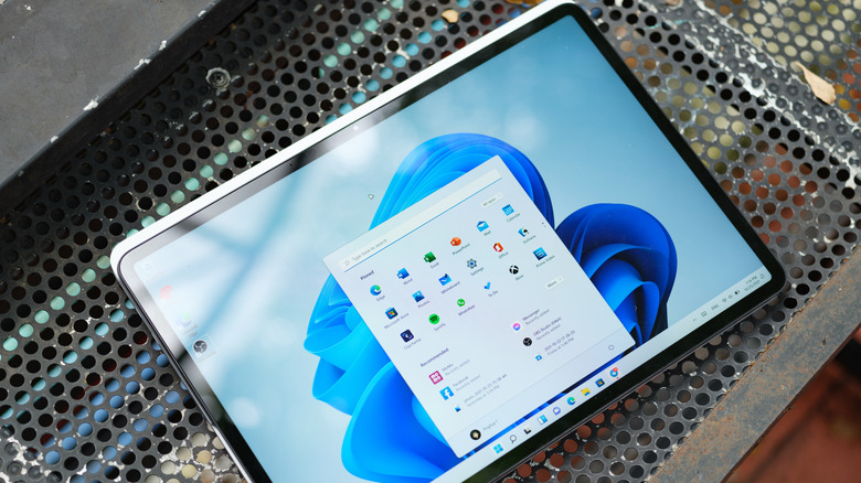 Surface laptop Windows 11