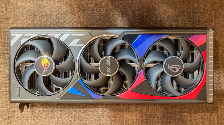 Front view of a normal ROG STRIX RTX 4090