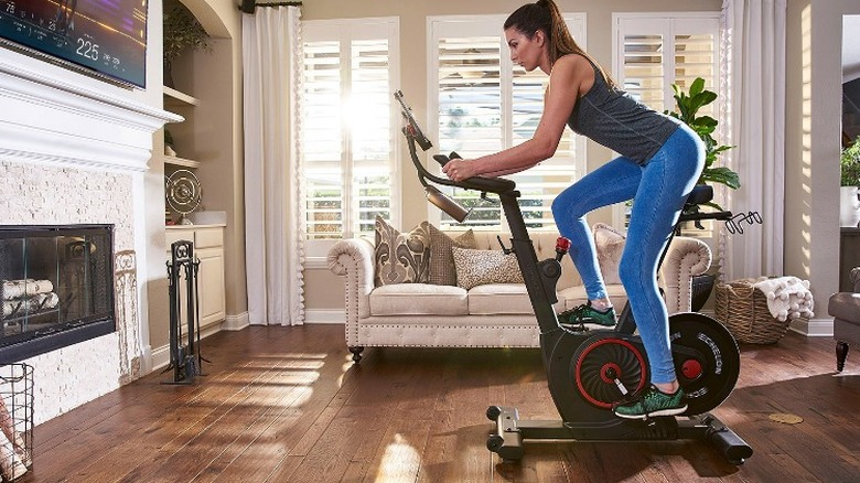 Woman on Echelon Connect EX5