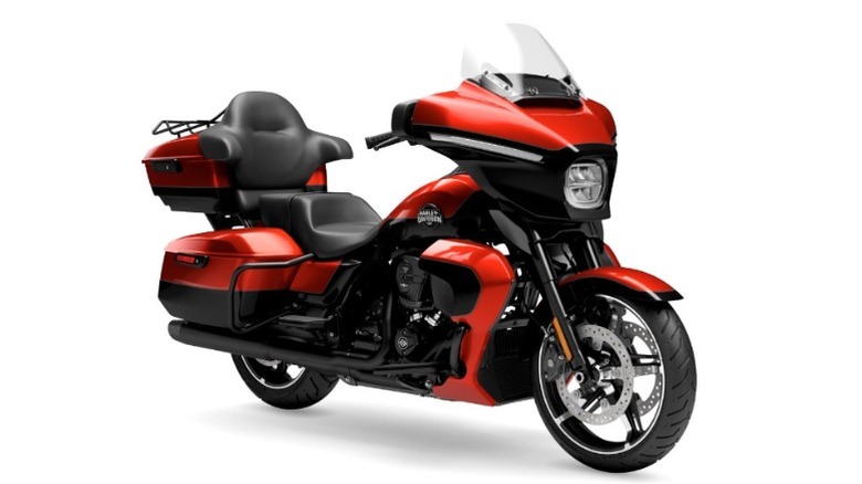 A red 2025 Street Glide Ultra