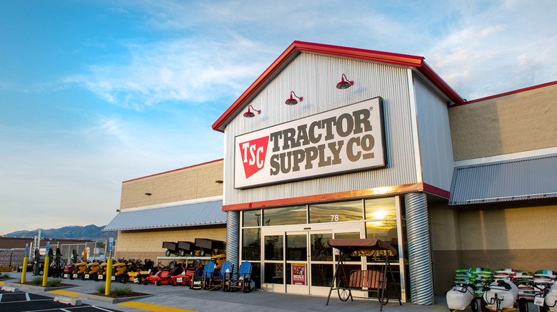The exterior of a Tractor Supply store on a sunny day