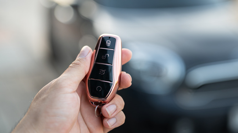 Smart key held up to a Mini Countryman