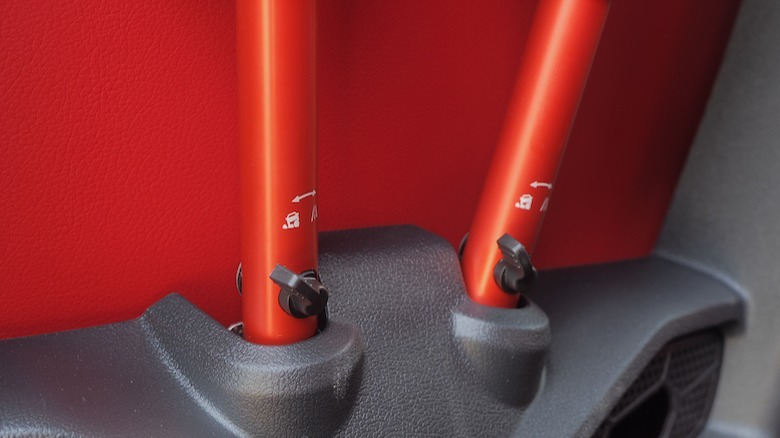 IsoDynamic seat adjustment