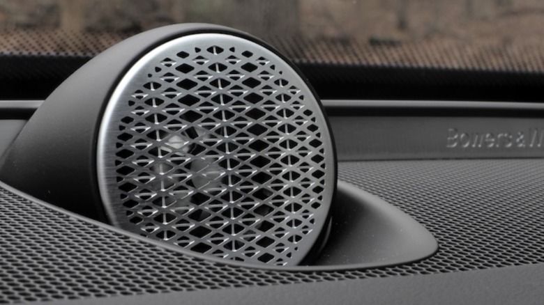 Bowers & Wilkins dashboard tweeter