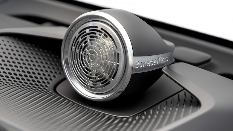 2025 Volvo EX90 B&W speaker