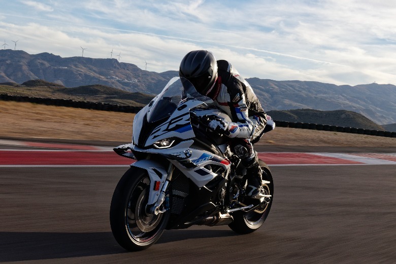 BMW S 1000 RR track driving